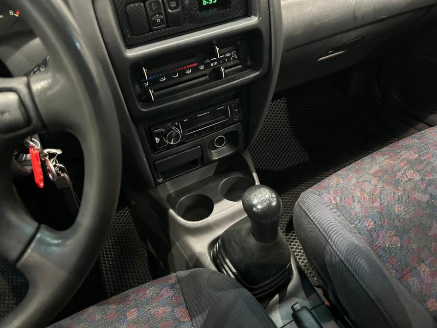 Mazda 323 V (BA) Санкт-Петербург  - изображение 18