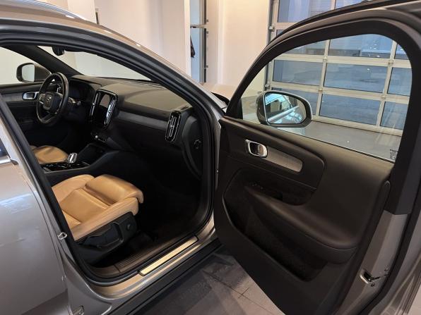 Volvo XC40 I с пробегом 2021 года, цена 3 550 000 рублей, 112280 км, внедорожник, Автокод Объявления