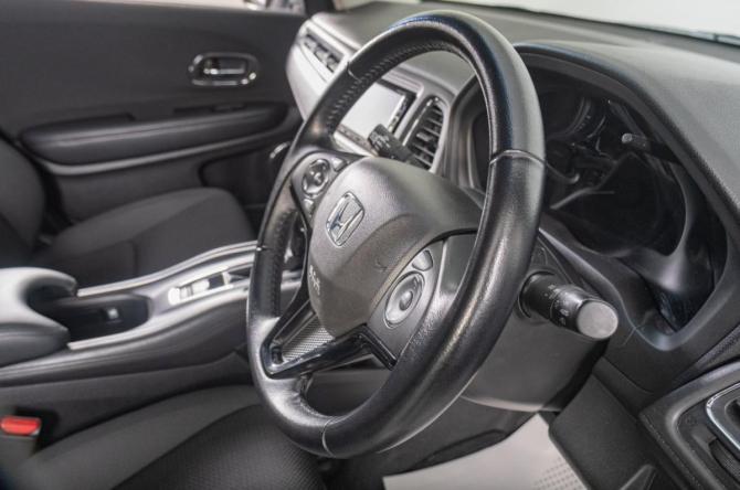 Honda Vezel I Рестайлинг с пробегом 2018 года, цена 1 919 000 рублей, 105003 км, внедорожник, Автокод Объявления
