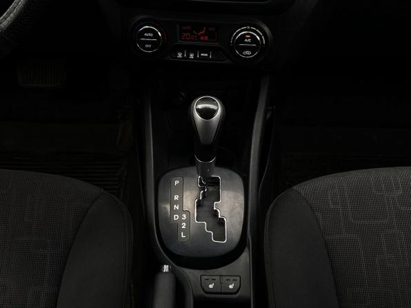 Kia Rio III с пробегом 2013 года, цена 869 000 рублей, 180864 км, хэтчбек, Автокод Объявления