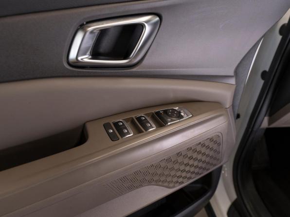 Kia Carnival IV Рестайлинг с пробегом 2023 года, цена 5 200 000 рублей, 59611 км, минивэн, Автокод Объявления