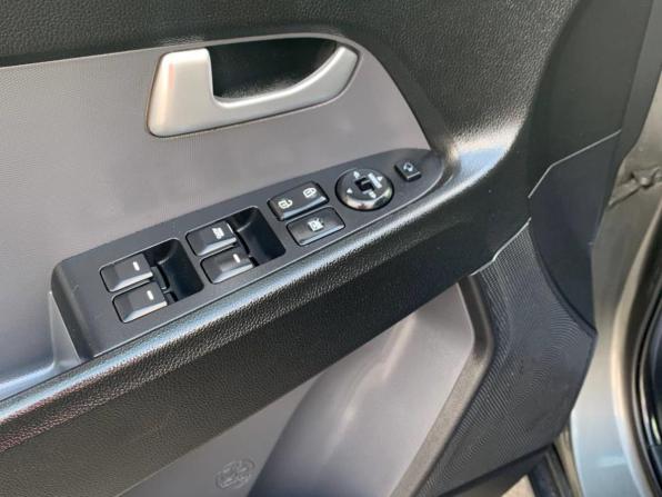 Kia Sportage III с пробегом 2012 года, цена 1 344 000 рублей, 207104 км, внедорожник, Автокод Объявления
