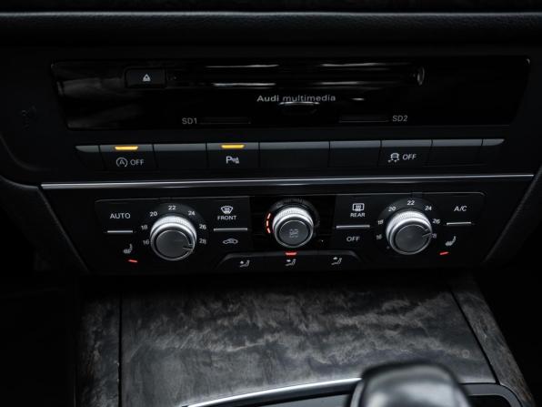 Audi A6 IV (C7) Рестайлинг с пробегом 2018 года, цена 2 279 000 рублей, 131792 км, седан, Автокод Объявления