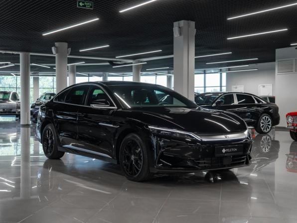 BYD Han I Рестайлинг с пробегом 2024 года, цена 3 900 000 рублей, 45 км, седан, Автокод Объявления