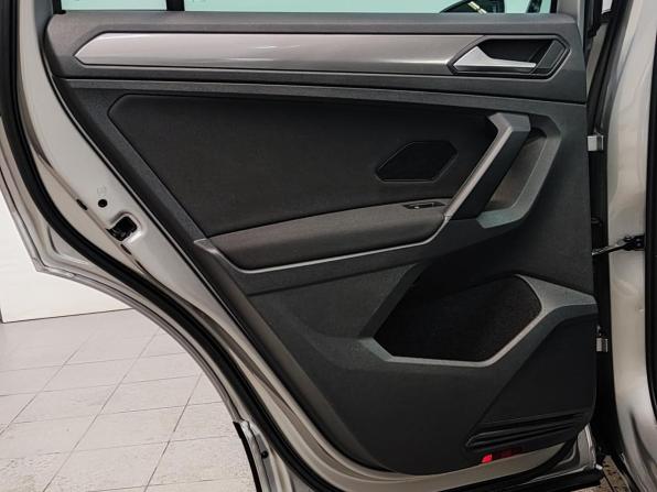 Volkswagen Tiguan II с пробегом 2018 года, цена 1 888 000 рублей, 264000 км, внедорожник, Автокод Объявления
