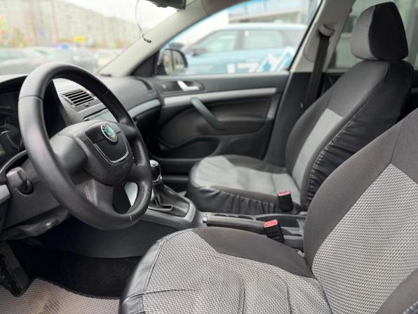 Skoda Octavia II (A5) Рестайлинг с пробегом 2013 года, цена 846 000 рублей, 173323 км, лифтбек, Автокод Объявления