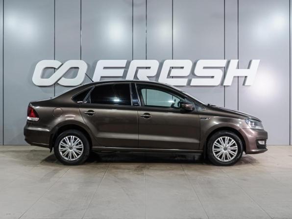 Volkswagen Polo V Рестайлинг с пробегом 2016 года, цена 929 000 рублей, 176931 км, седан, Автокод Объявления