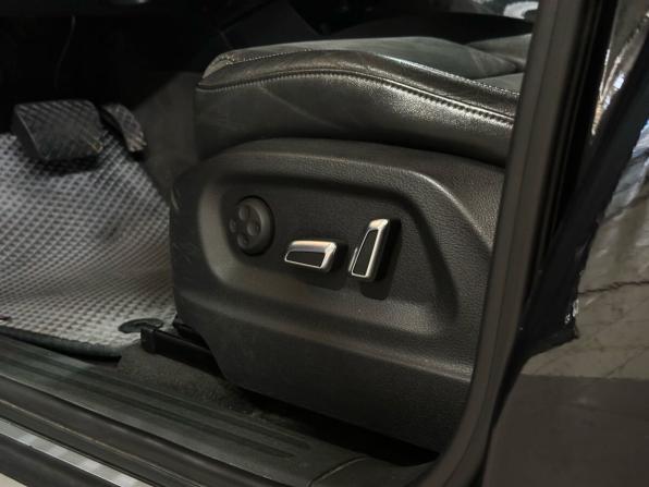Audi Q5 I (8R) Рестайлинг с пробегом 2014 года, цена 2 299 900 рублей, 178696 км, внедорожник, Автокод Объявления