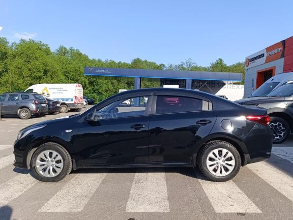 Kia Rio IV с пробегом 2018 года, цена 1 400 000 рублей, 93000 км, седан, Автокод Объявления