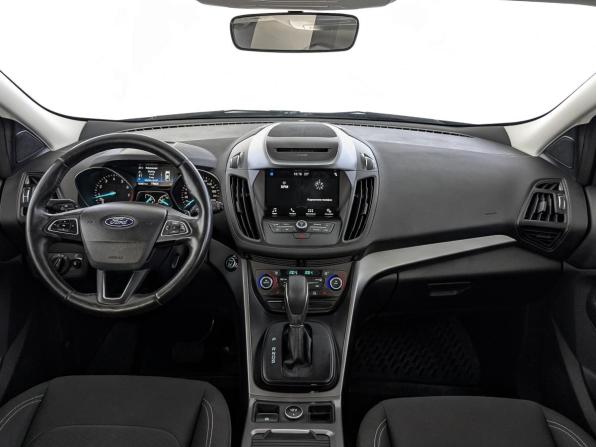 Ford Kuga II Рестайлинг с пробегом 2018 года, цена 1 550 000 рублей, 180670 км, внедорожник, Автокод Объявления