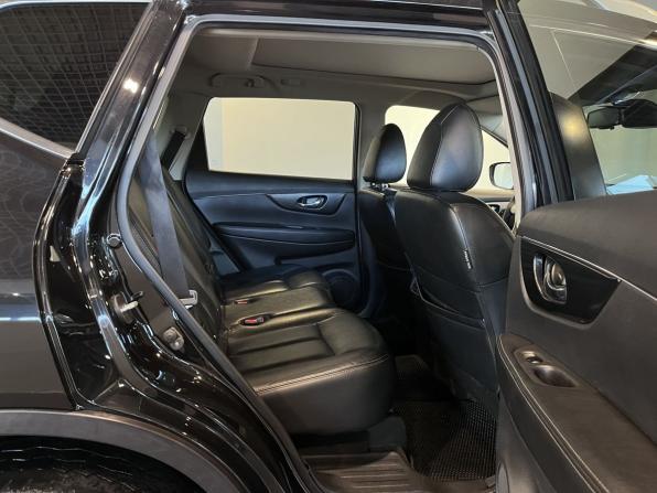 Nissan X-Trail III с пробегом 2018 года, цена 1 680 000 рублей, 170454 км, внедорожник, Автокод Объявления