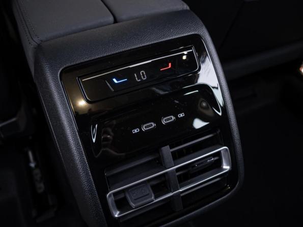 Volkswagen Tiguan III (China Market) с пробегом 2026 года, цена 4 880 000 рублей, 36 км, внедорожник, Автокод Объявления