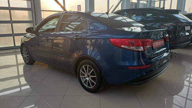 Kia Rio III Рестайлинг с пробегом 2015 года, цена 1 069 000 рублей, 67000 км, седан, Автокод Объявления