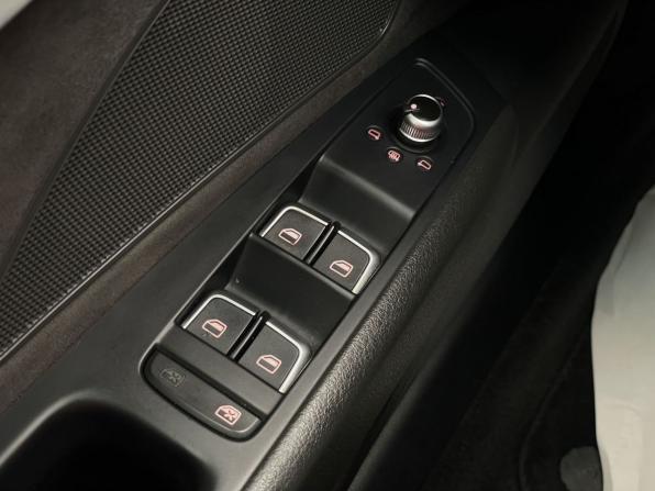 Audi A8 III (D4) с пробегом 2012 года, цена 1 667 000 рублей, 219509 км, седан, Автокод Объявления
