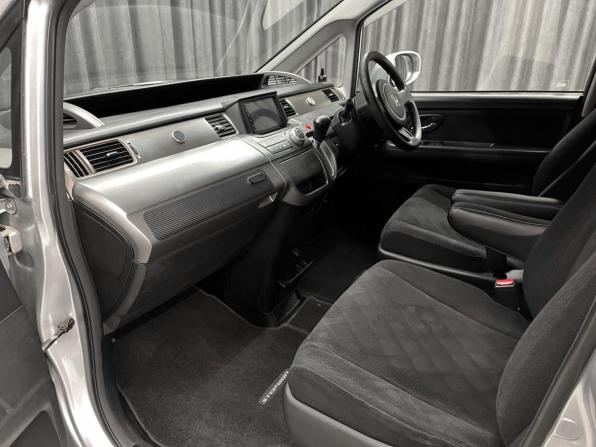 Honda Stepwgn III с пробегом 2008 года, цена 999 000 рублей, 266000 км, минивэн, Автокод Объявления