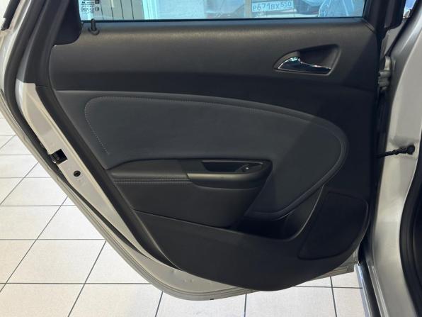 Opel Astra J Рестайлинг с пробегом 2012 года, цена 766 000 рублей, 202000 км, седан, Автокод Объявления