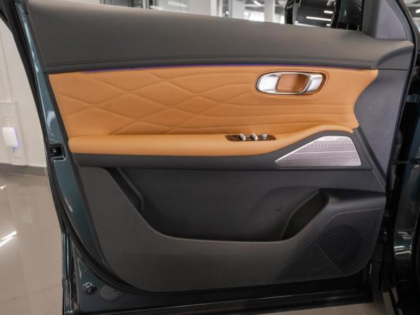 Geely Galaxy Starship 7 с пробегом 2026 года, цена 3 900 000 рублей, 25 км, внедорожник, Автокод Объявления