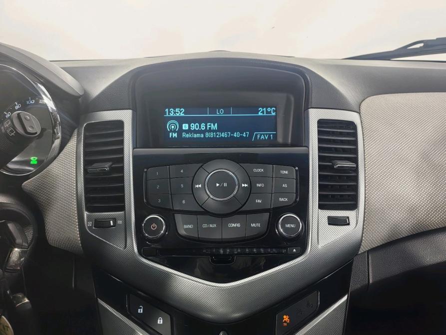 Chevrolet Cruze I Рестайлинг Санкт-Петербург  - изображение 11