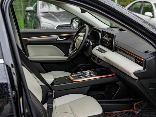 Haval Jolion I с пробегом 2023 года, цена 1 870 000 рублей, 44370 км, внедорожник, Автокод Объявления