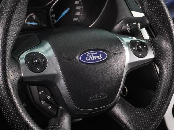 Ford Focus III с пробегом 2012 года, цена 774 000 рублей, 228982 км, универсал, Автокод Объявления