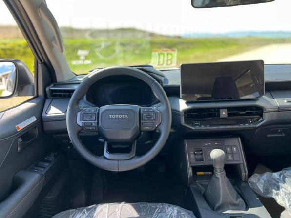 Новый Toyota Hilux IX 2026 года, цена 7 690 000 рублей, offers.body_type.unknown, Автокод Объявления