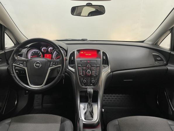 Opel Astra J с пробегом 2012 года, цена 879 000 рублей, 142598 км, хэтчбек, Автокод Объявления