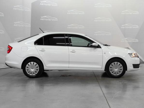 Skoda Rapid I с пробегом 2016 года, цена 960 000 рублей, 172000 км, лифтбек, Автокод Объявления