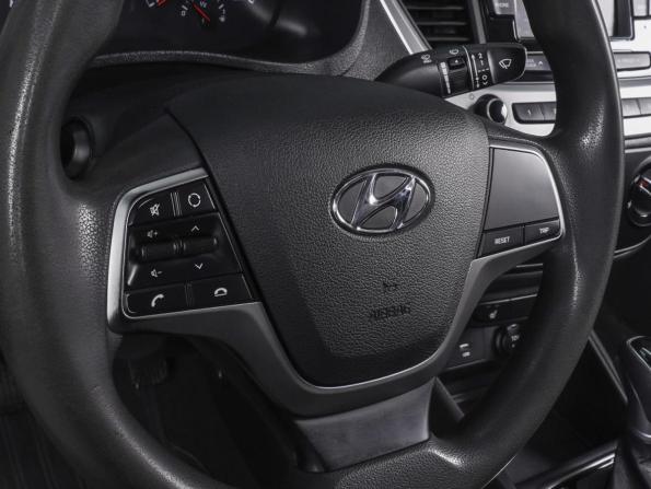 Hyundai Solaris II Рестайлинг с пробегом 2021 года, цена 1 600 000 рублей, 88050 км, седан, Автокод Объявления