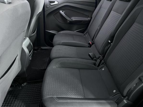 Ford C-MAX II Рестайлинг с пробегом 2017 года, цена 1 089 000 рублей, 207983 км, компактвэн, Автокод Объявления