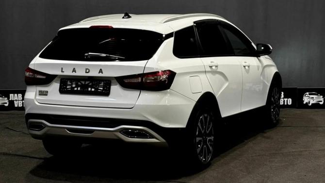 Lada (ВАЗ) Vesta I Рестайлинг (NG) с пробегом 2024 года, цена 1 440 000 рублей, 45644 км, универсал, Автокод Объявления