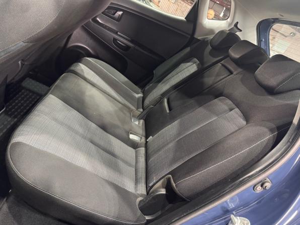 Kia Venga I с пробегом 2012 года, цена 830 000 рублей, 213675 км, компактвэн, Автокод Объявления