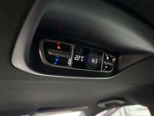Mercedes-Benz V-Класс III (W447) Рестайлинг 2 с пробегом 2024 года, цена 12 990 000 рублей, 38256 км, минивэн, Автокод Объявления