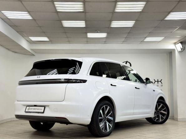 Li Auto (Lixiang) L7 I с пробегом 2023 года, цена 5 580 000 рублей, 48160 км, внедорожник, Автокод Объявления
