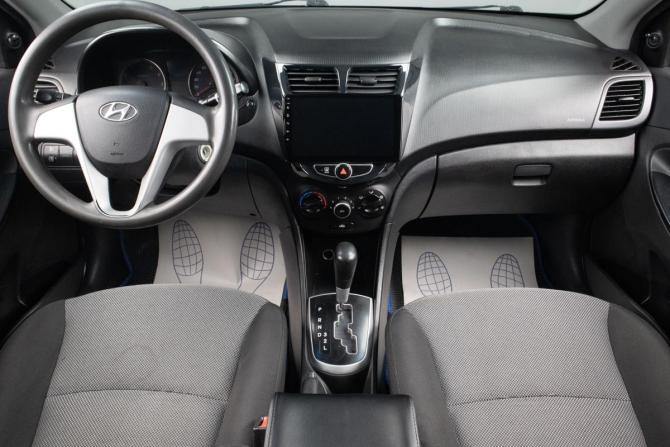 Hyundai Solaris I с пробегом 2013 года, цена 749 000 рублей, 263212 км, седан, Автокод Объявления