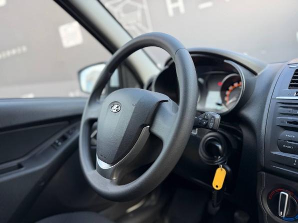 Lada (ВАЗ) Granta I Рестайлинг с пробегом 2023 года, цена 911 000 рублей, 45337 км, лифтбек, Автокод Объявления
