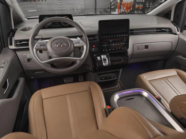 Hyundai Staria I с пробегом 2021 года, цена 4 299 000 рублей, 98100 км, минивэн, Автокод Объявления