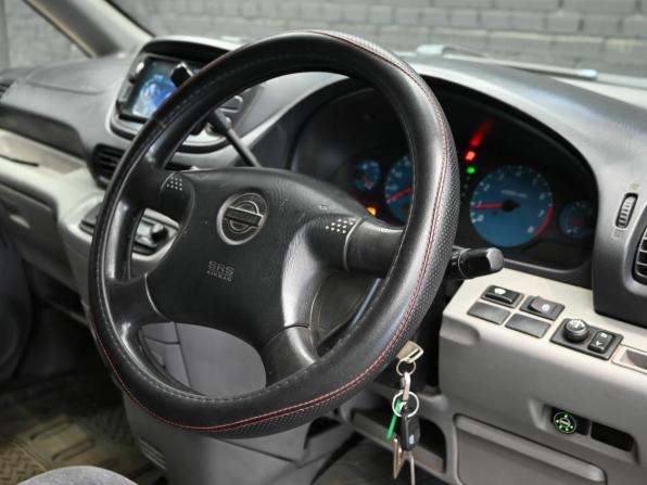 Nissan Serena II (C24) с пробегом 2000 года, цена 585 000 рублей, 319053 км, минивэн, Автокод Объявления