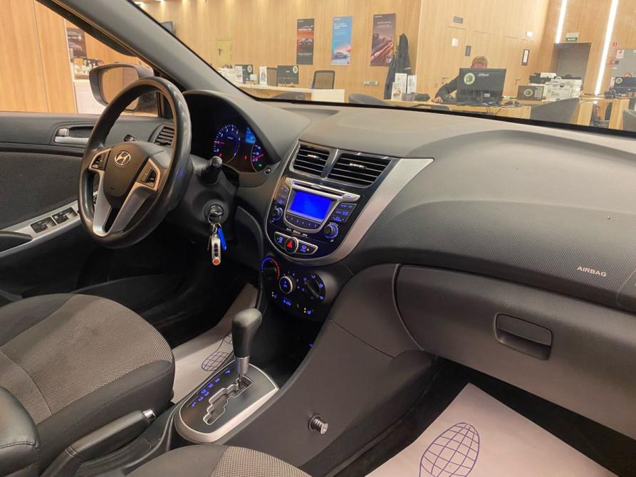Hyundai Solaris I Санкт-Петербург  - изображение 18