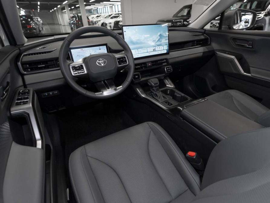 Toyota RAV4 VI (XA60) Москва  - изображение 7