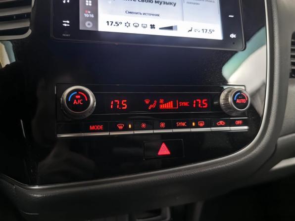 Mitsubishi Outlander III Рестайлинг 3 с пробегом 2021 года, цена 2 499 000 рублей, 103985 км, внедорожник, Автокод Объявления