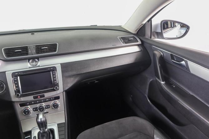 Volkswagen Passat B7 с пробегом 2012 года, цена 929 000 рублей, 238500 км, седан, Автокод Объявления