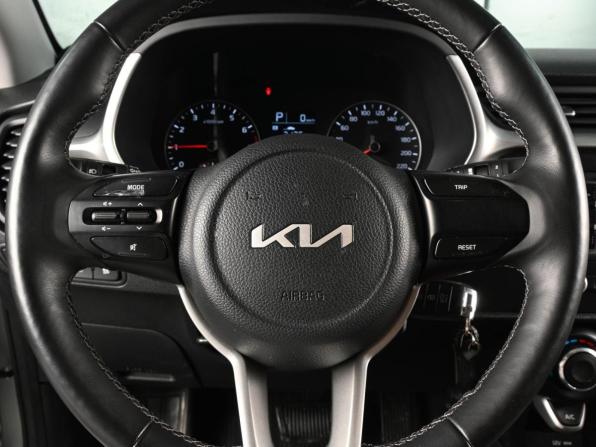 Kia Rio IV Рестайлинг с пробегом 2022 года, цена 1 689 000 рублей, 50830 км, хэтчбек, Автокод Объявления