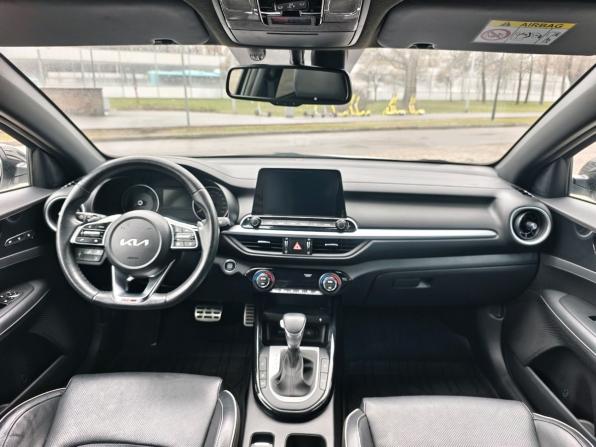 Kia Cerato IV с пробегом 2022 года, цена 2 420 000 рублей, 46706 км, седан, Автокод Объявления
