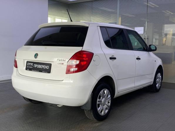 Skoda Fabia II Рестайлинг с пробегом 2012 года, цена 410 000 рублей, 134940 км, хэтчбек, Автокод Объявления