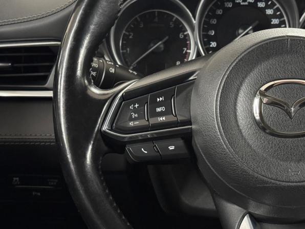 Mazda 6 III (GJ) Рестайлинг 2 с пробегом 2019 года, цена 2 456 000 рублей, 67737 км, седан, Автокод Объявления