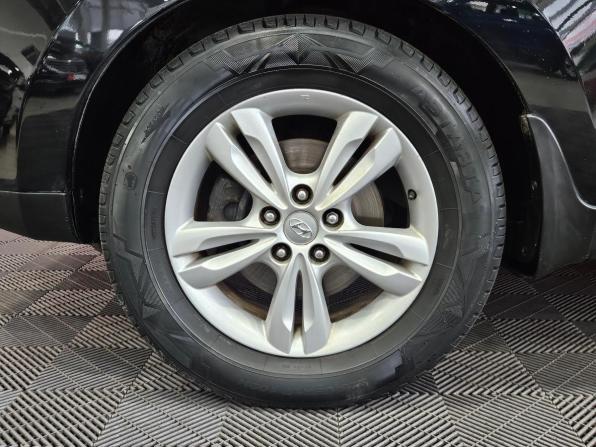 Hyundai ix35 I с пробегом 2012 года, цена 955 000 рублей, 256920 км, внедорожник, Автокод Объявления