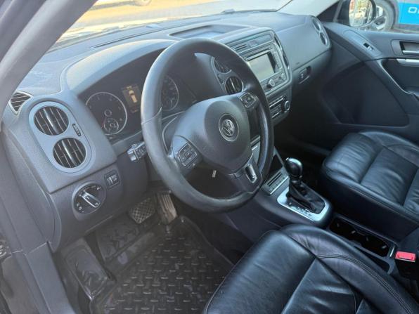 Volkswagen Tiguan I Рестайлинг с пробегом 2012 года, цена 1 044 000 рублей, 322852 км, внедорожник, Автокод Объявления