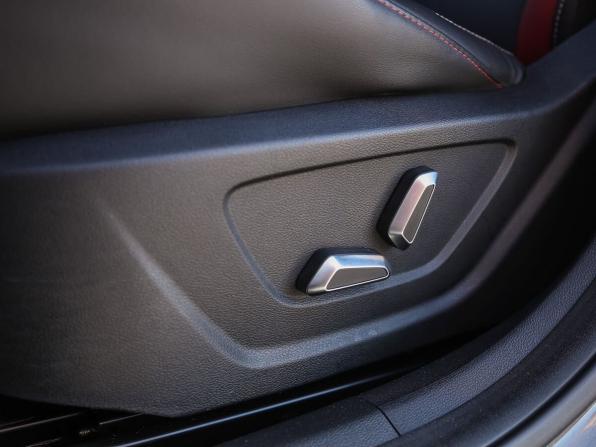 Geely Coolray I Рестайлинг с пробегом 2023 года, цена 2 049 000 рублей, 37746 км, внедорожник, Автокод Объявления