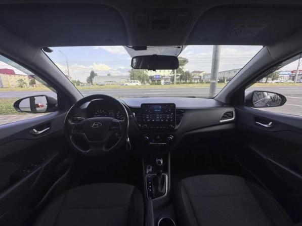 Hyundai Solaris II с пробегом 2018 года, цена 1 458 000 рублей, 75000 км, седан, Автокод Объявления