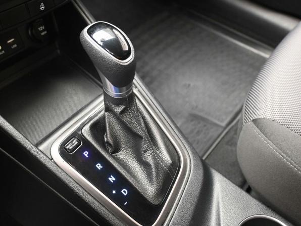 Hyundai Solaris II с пробегом 2018 года, цена 1 369 900 рублей, 142516 км, седан, Автокод Объявления